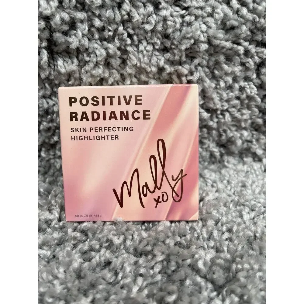 Mally Beauty Positive Radiance Skin Perfecting Highlighter Sparkling Champagne 5